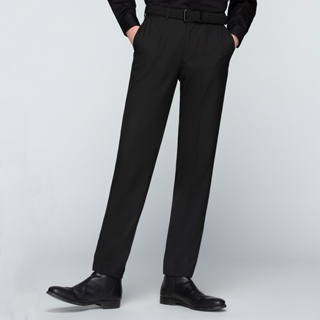 ราคาGQ กางเกงสูท ทรง Tailored Fit ดูทางการ น่าเชื่อถือ เป็นผู้ใหญ่ สีดำ ลดราคาพิเศษ