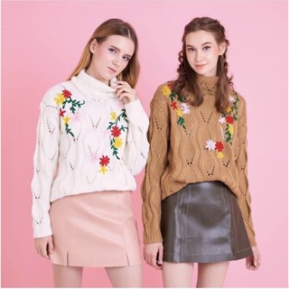 COAT OVER 💓 KNITTING MINI FLOWERS 💓 เสื้อสเวตเตอร์ไหมพรม เสื้อไหมพรมสีขาว 💓 knitting 💓 แฟชั่นเกาหลี 💓 เสื้อกันหนาว