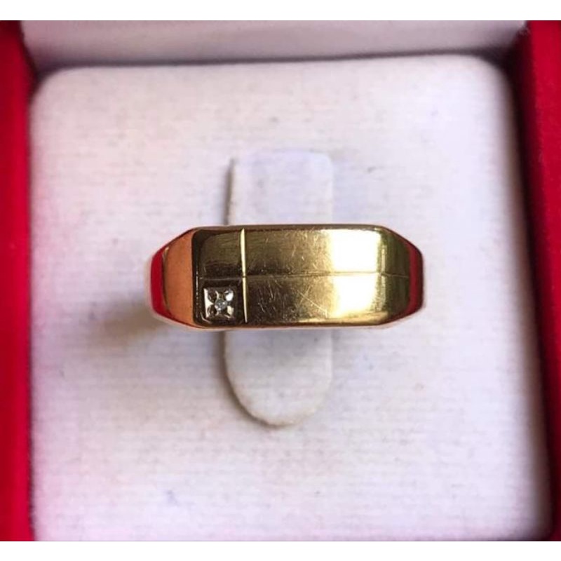 แหวนทองคำแท้ 9K ประดับเพชร 1 เม็ดน้ำหนัก 2.88 กรัม ไซส์ 63ราคา 3,900