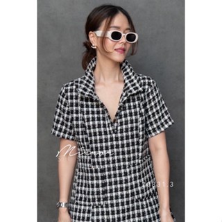 GiSoo Tweed DReSS •• เดรสเชิ้ตแขนสั้นผ้าทวีต แพทเทิร์นเบสิคเรียบง่าย แขนสั้น คอปกเชิ้ต มีกระดุมผ่าหน้าถึงช่วงอก
