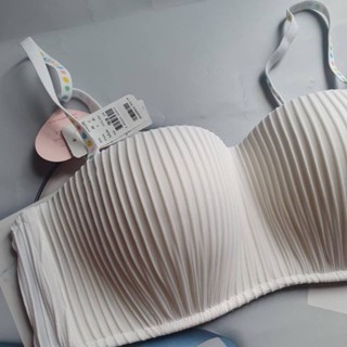 Sabina The Body bra รุ่น Pretty Perfect  บราเกาะอก ไร้โครง ฟองบาง  ตะขอหลัง ถอดสายบ่าได้