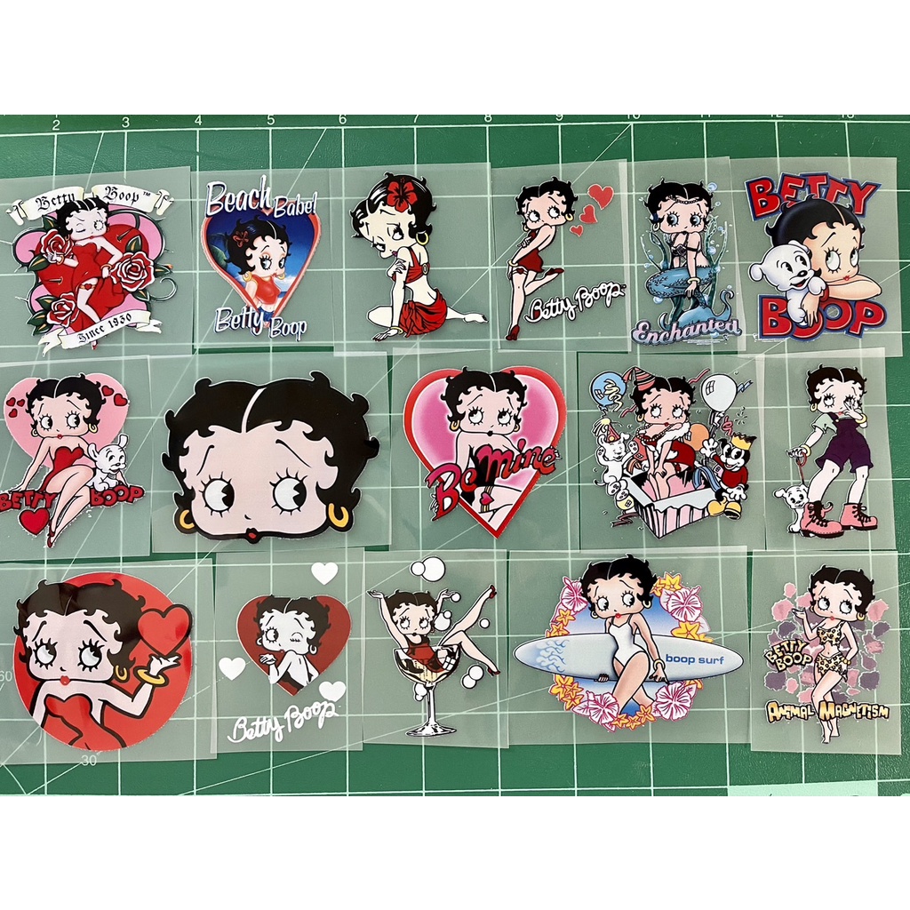 ตัวรีดการ์ตูน Betty Boop ผู้หญิงผมดำเช็กชี่ สติกเกอร์รีดติดเสื้อ