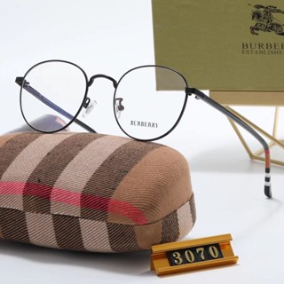 ใหม่ Burberry แว่นตากันแดด เลนส์โพลาไรซ์ ป้องกันรังสียูวี 400 ขนาดเล็ก สีแดง สไตล์เรโทร แฟชั่นสําหรับผู้ชาย และผู้หญิง