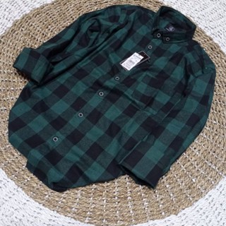 เสื้อเชิ้ตแขนผ้าสักหลาด ลายสก๊อต สีเขียว สีดํา สําหรับผู้ชาย
