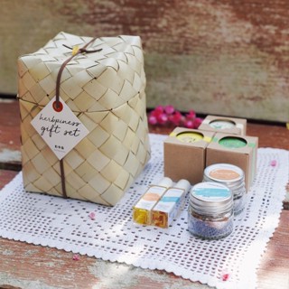 {GIFT SET} CRAFT RICE BOX : L ชุดยาดมสมุนไพรหอม Herbpiness ในกล่องข้าว ขนาดใหญ่