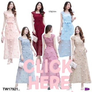 MF17921  Maxi dress ผ้าซีทรูแต่งปอมๆ  แต่งย่นที่แขนเสื้อ แต่งปอมๆดอกฟูนูน ดอกแน่นไม่หลุดง่าย มีซัปในทั้งชุด มีซิปซ่อนด้า