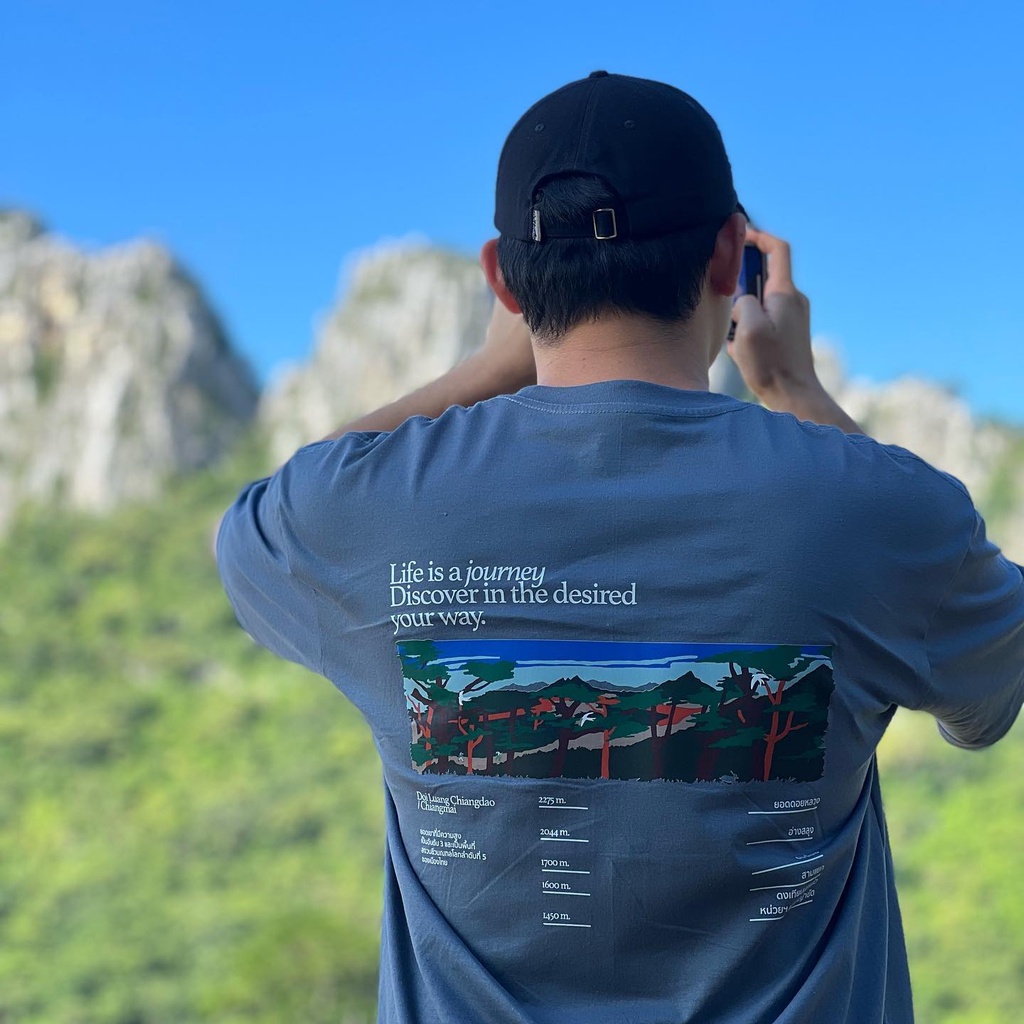 Playworks เสื้อยืดT shirt – Life is a journey ลาย Outdoors life