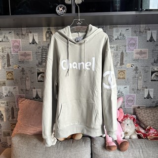 Chanel Logo Print Hoodie ชาแนล ฮู้ด เสื้อฮู้ด เสื้อกันหนาว