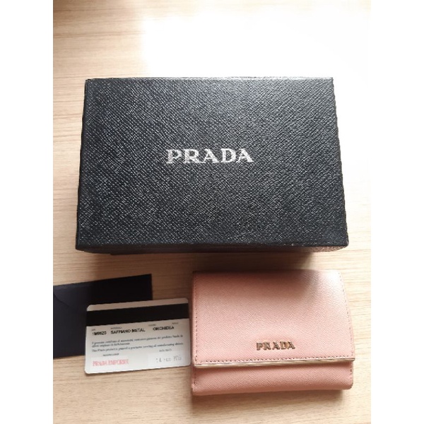 กระเป๋าสตางค์ prada saffiano ของแท้ 100%