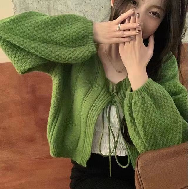 เสื้อกันหนาว ผ้าถักนิตติ้ง สีเขียว สไตล์ญี่ปุ่น แฟชั่นฤดูใบไม้ร่วง สําหรับผู้หญิง