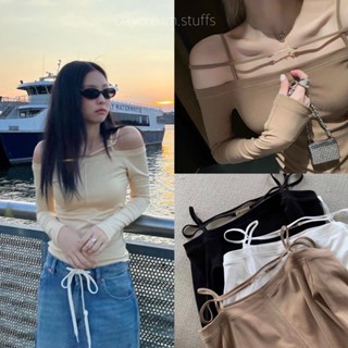 💫พร้อมส่ง💫Jacq off-shoulder top - เสื้อแขนยาว แบบเจนนี่ แบล็คพิ้งค์ แต่งสายเปาดไหล่ อะไหล่สีทอง ผ้าเนื้อดี ยืดตามตัว