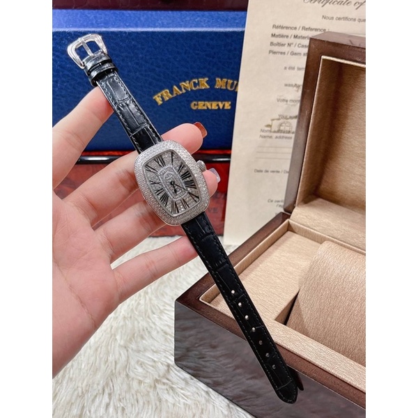 นาฬิกาผู้หญิงระบบถ่าน SIZE 34MM
