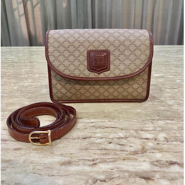 Celine vintage mini crossbody bag วินเทจ มือสอง กระเป๋าแบรนด์เนม เซลีน ซีลีน สะพายข้าง