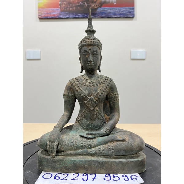 พระรัตนะทรงเครื่อง หน้าตัก 9 นิ้ว