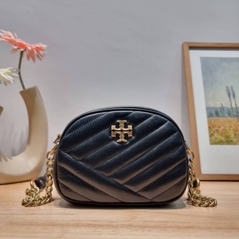 TORY BURCH KIRA CHEVRON SMALL CAMERA BAG