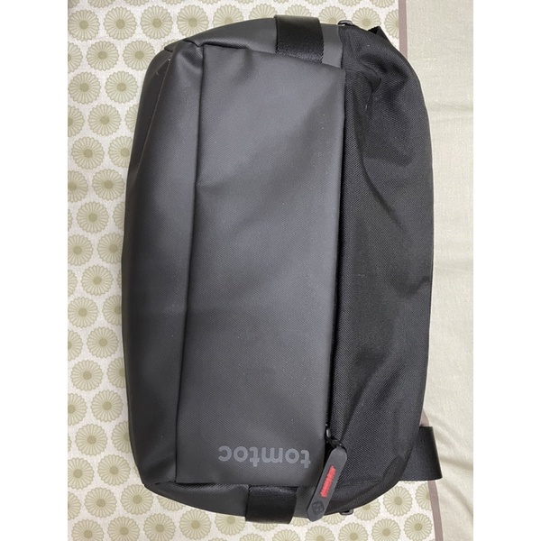 tomtoc urban sling 11 inch
