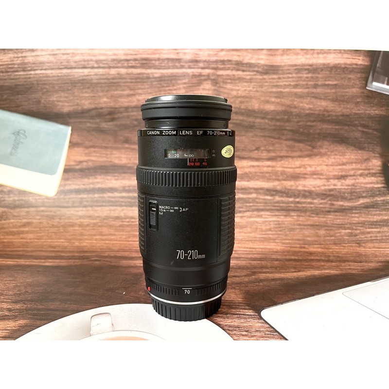 Canon EF 70-210mm f4 Macro