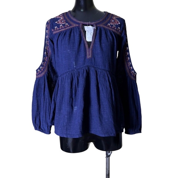 ❤️AMERICAN EAGLE เสื้อคอกลม