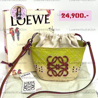 👜: New!! Loewe Kiwi Pochette Bag ‼️ก่อนกดสั่งรบกวนทักมาเช็คสต๊อคก่อนนะคะ‼️