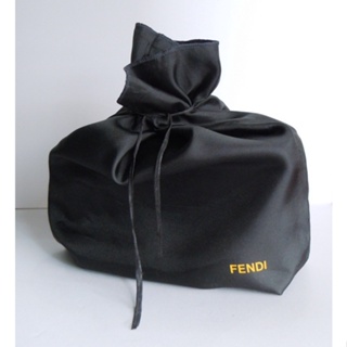 กระเป๋าถุงผ้ากันฝุ่น FENDI แบบผูก Made in Itly แท้