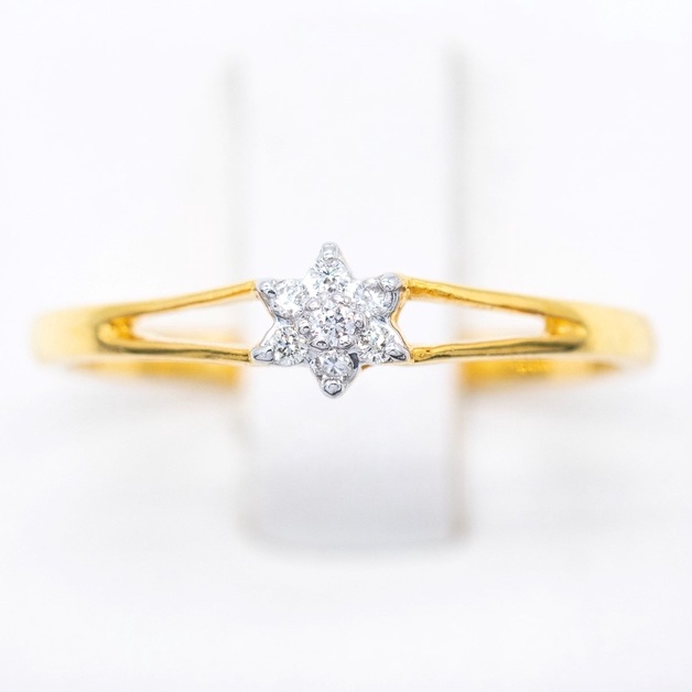 Happy Jewelry แหวนดอกพิกุล ก้านคู่ เล็กๆ แหวนทองเพชรแท้ ทองแท้ 37.5% ME740