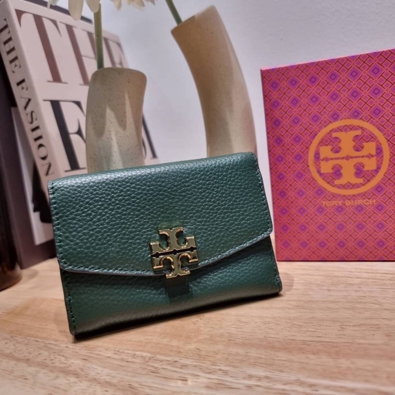 TORY BURCH KIRA MIXED MATERIALS MEDIUM FLAP WALLET