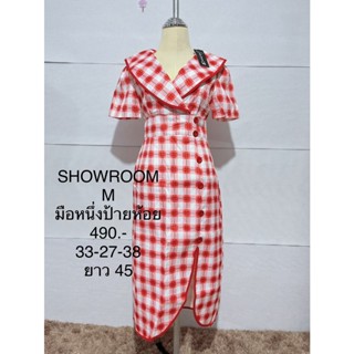 เดรสยาว สีแดงขาว สก็อต SHOWROOM SIZE M มือหนึ่งป้ายห้อย