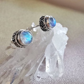 ต่างหูเงินหินเรนโบว์มูนสโตน (Rainbow Moonstone)