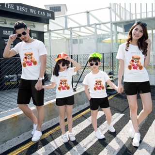 นี่คือของขวัญของฉัน Teddy Bear Printed T-Shirt Parent-child Dress Fashion Trend, the best gift for kids.