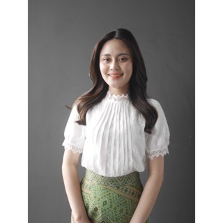เสื้อลูกไม้แขนตุ๊กตาดีเทลตีเกล็ดด้านหน้า..สวยมวากกกก❤️❤️
