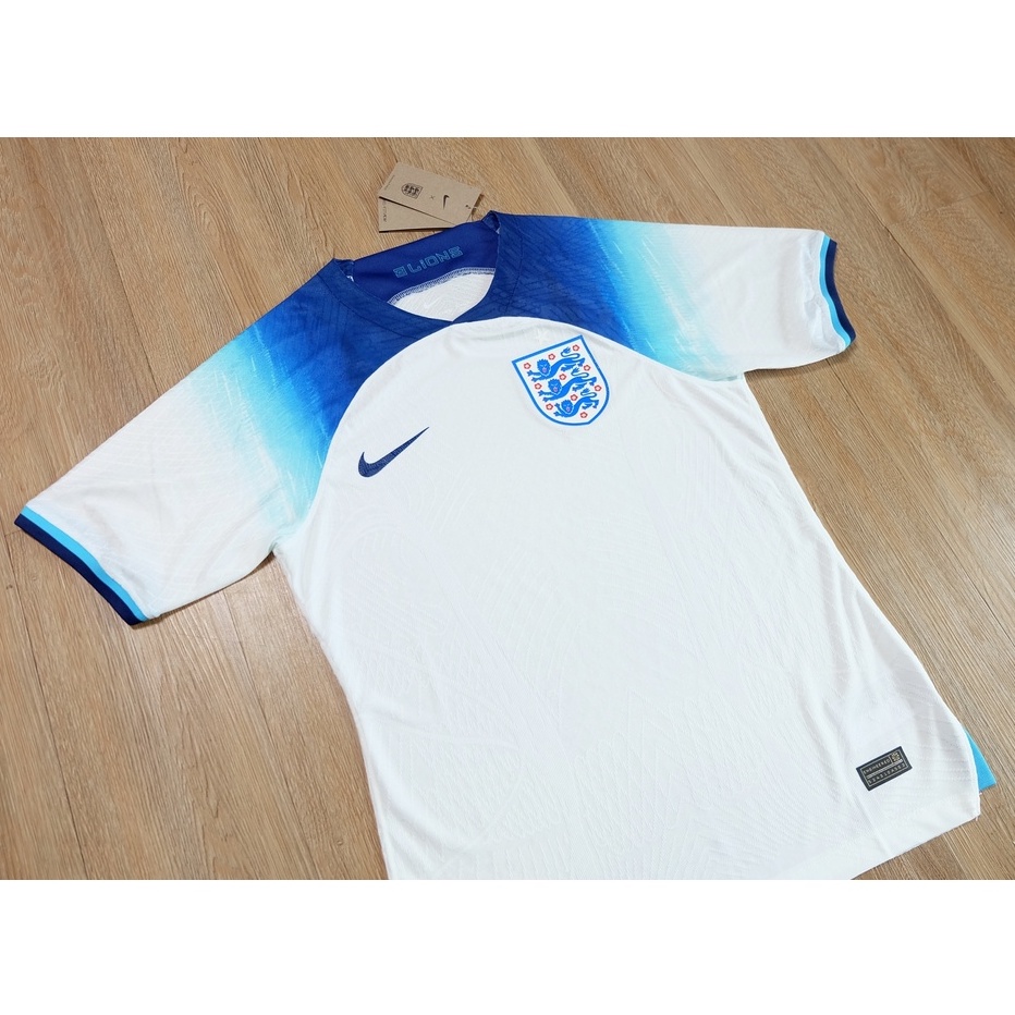 เสื้อฟุตบอล ทีมชาติอังกฤษ England 2022/23 งานเกรดนักเตะใส่ (Player)