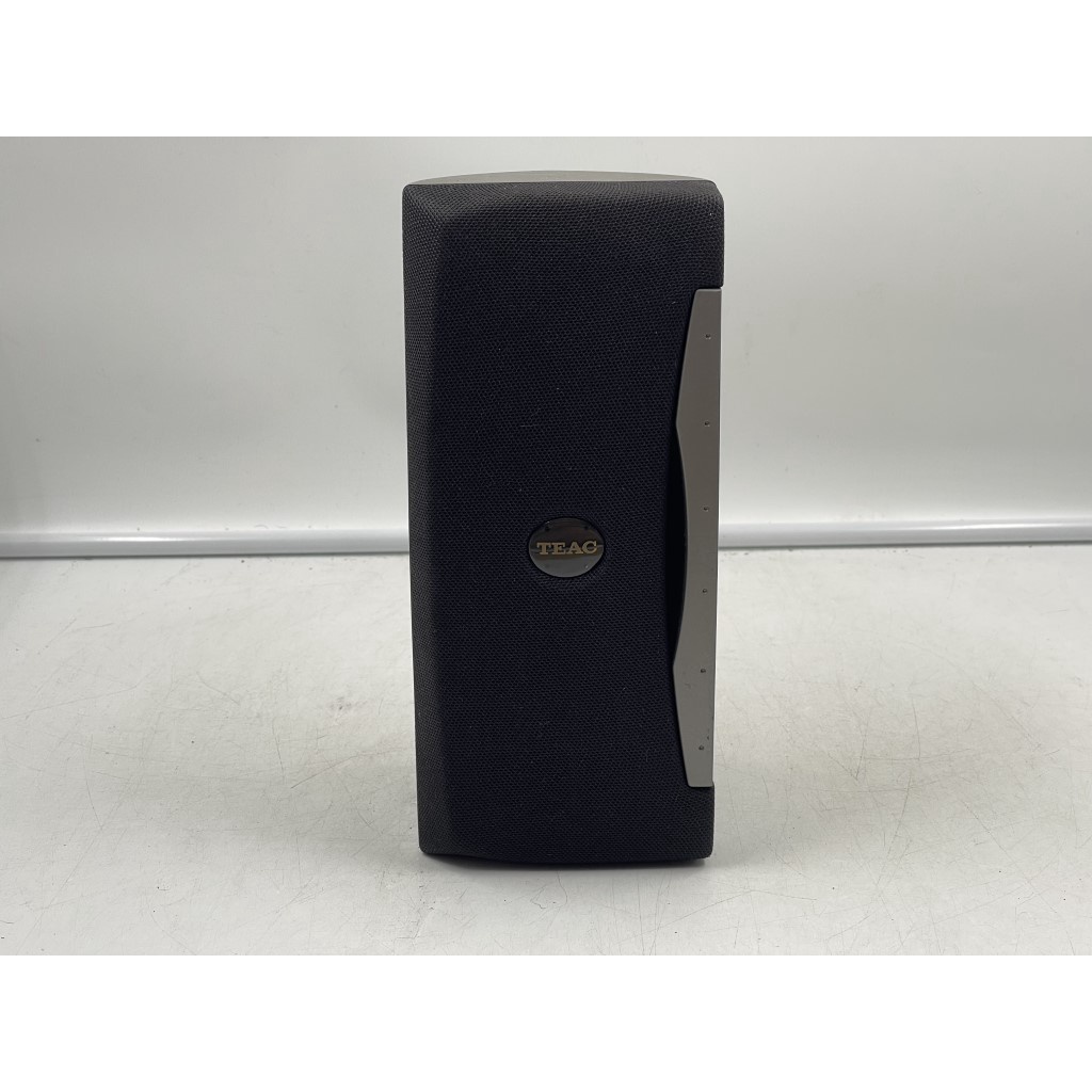 ลำโพง 1 ข้าง มือสองญี่ปุ่น TEAC (F-R) 30W 4 โอห์ม Woofer 2.5 นิ้ว Size ตู้ 10.5x7.5x24.5CM ฝาหน้าเปิ