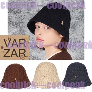 [สินค้าของแท้จากเกาหลี Vz varzar stud logo knit bucket hat] stud &amp; label drop overfit สีขาวและสีดํา สไตล์เกาหลี สําหรับผู้หญิง