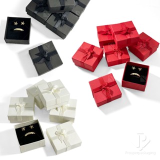 กล่องกระดาษของขวัญ ใส่เครื่องประดับ ภายในมีฟองน้ำบุผ้ากำมะหย…