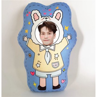 (Pre order) หมอน หมอนน่ารัก หมอนลายการ์ตูน หมอนสกรีนลาย หมอนหน้าศิลปิน หมอน Jackson wang