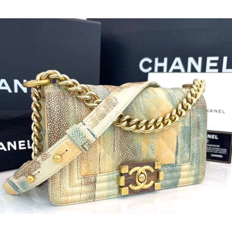 Like New Chanel boy Cavair Limited H23 สวยมากกกน้อยเเต่มากเพิ่มทุกลุคให้ดูเก๋❤️‍🔥🤍🔥