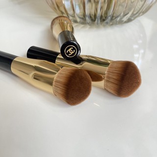 Chanel Gold Foundation Brush