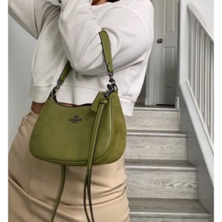 💚กระเป๋าสะพาย NEW Coach Teri Shoulder Bag สี Olive Greenสีมาใหม่ค่ะ