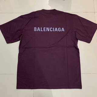 BALENCIAGA BACK LOGO PRINT T-SHIRT เสื้อยืดคอกลมแขนสั้น แบรนด์บาลองเซียก้า สกรีนตัวหนังสือโลโก้ด้านหลัง สีขาว