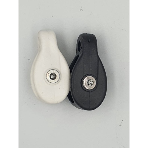 1ตัว รอกพลาสติก ขนาด 1¼ นิ้ว □ สีขาว, ■ สีดำ