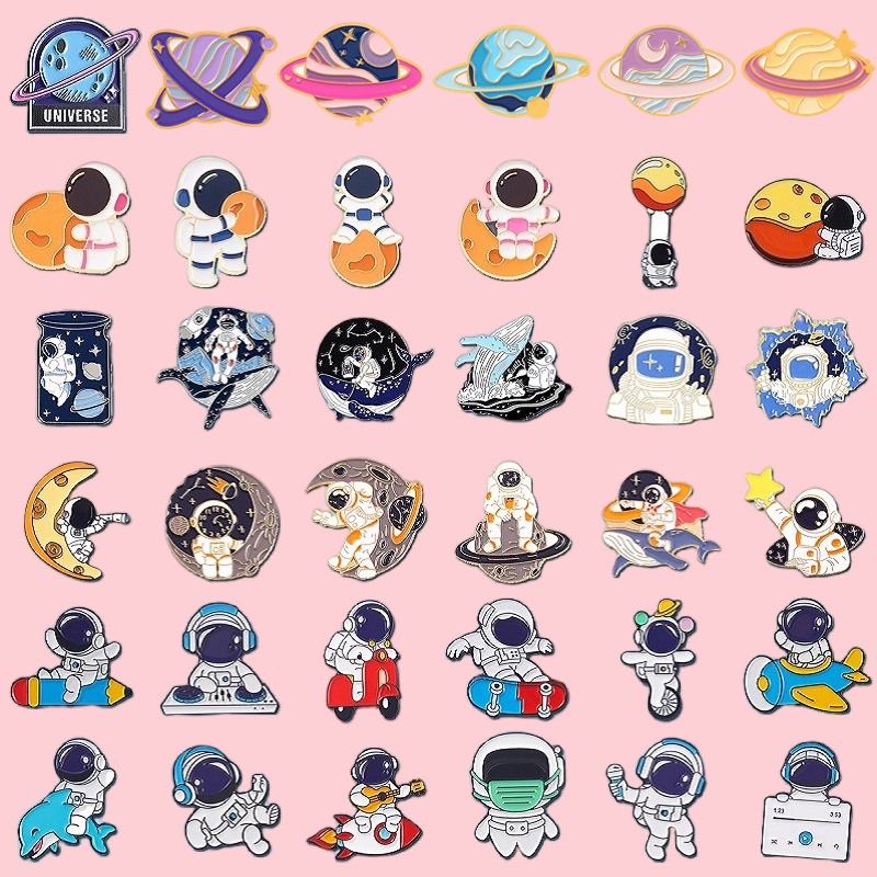 เข็มกลัด รูปการ์ตูนนักบินอวกาศ สวยงาม 50 แบบ สําหรับเก็บสะสม เครื่องประดับ ให้เพ