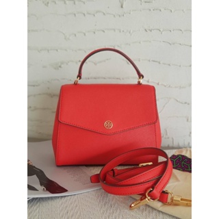 🌟สินค้าของแท้ 100% กระเป๋า TORY BURCH รุ่น ROBINSON SMALL TOP-HANDLE SATCHEL Style Number 49686  สีแดง