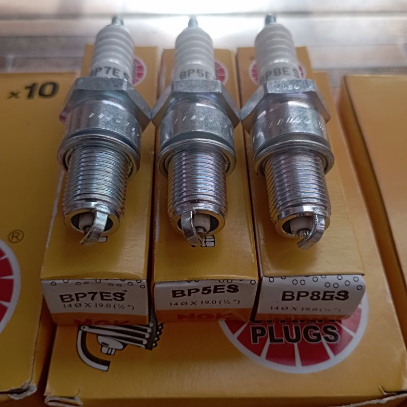 BP7ES BP8ES BP5ES NGK Satria 2 จังหวะ NSR Ninja R RR หัวเทียนรถจักรยานยนต์