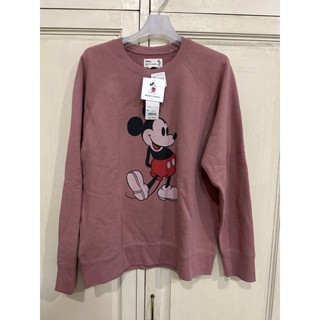 เสื้อยืดuniqlo mickey mouse size XL รอบอก48นิ้ว