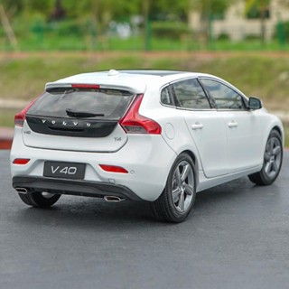 โมเดลรถยนต์ VOLVO VOLVO V40 ขนาด 1:18 ของแท้ จากโรงงาน