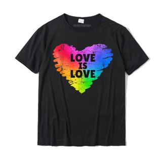 【 Plus Size 】 Gay Pride Shirt Love Is Love Rainbow Heart เสื้อยืดลําลอง ผ้าฝ้าย แขนสั้น พิมพ์ลาย Love Is Love สไตล์วินเทจ สําหรับผู้ชาย