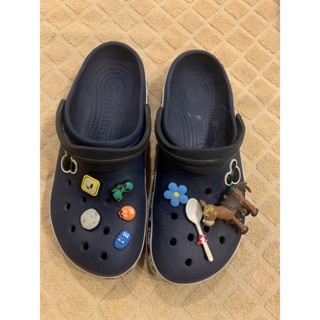 รองเท้าลำลองcrocs มือ2