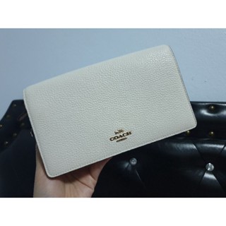 Coach ใบขาว แท้100% ช่องเยอะมาก