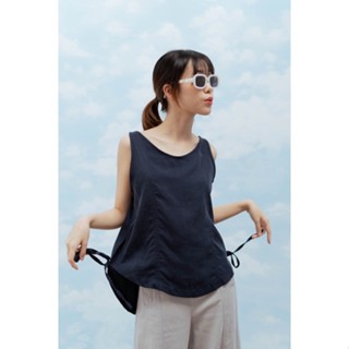 Umi top - navy เสื้อแขนกุด