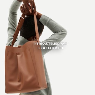 Everlane The Italian กระเป๋าหนัง สตูดิโอ มี 4 สี